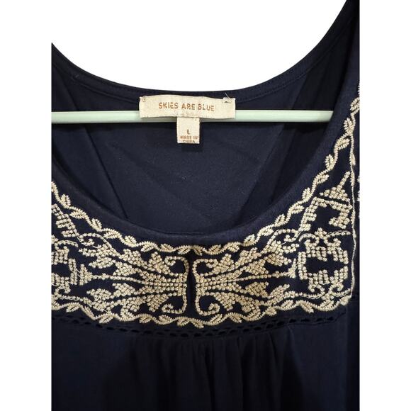 Skies are Blue - Navy Tank Size Large - Picture 3 of 3